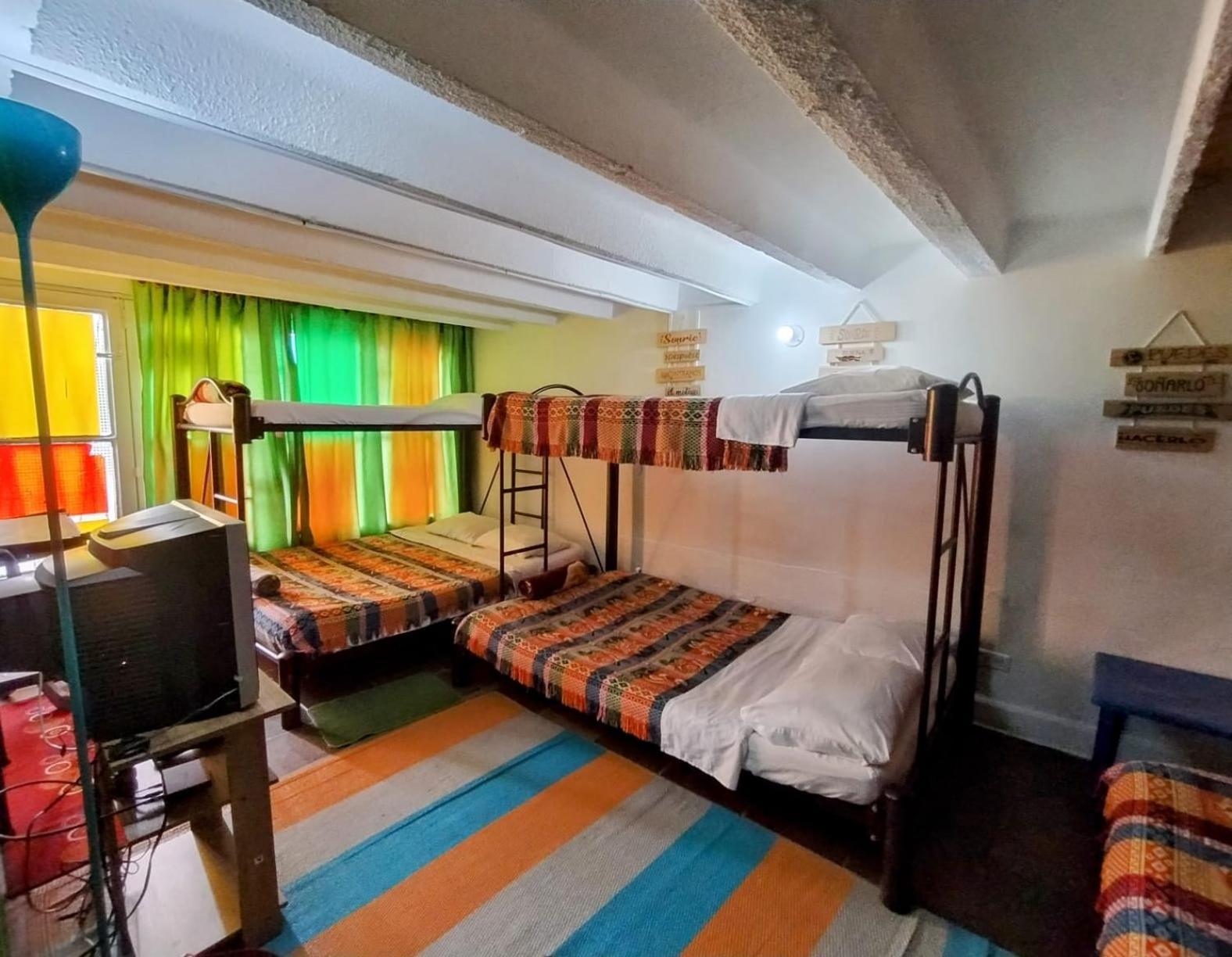 Zipa Hostel Zipaquira Bagian luar foto